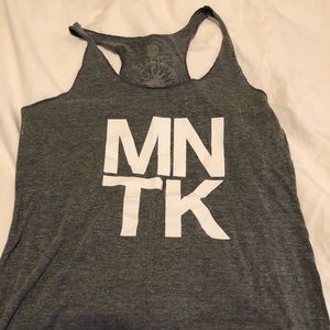 Soul cycle montauk sleeves tank - M